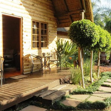 Ciara Guesthouse Pretoria-Noord Extérieur photo
