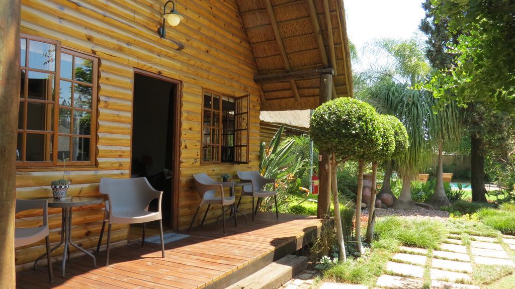 Ciara Guesthouse Pretoria-Noord Extérieur photo