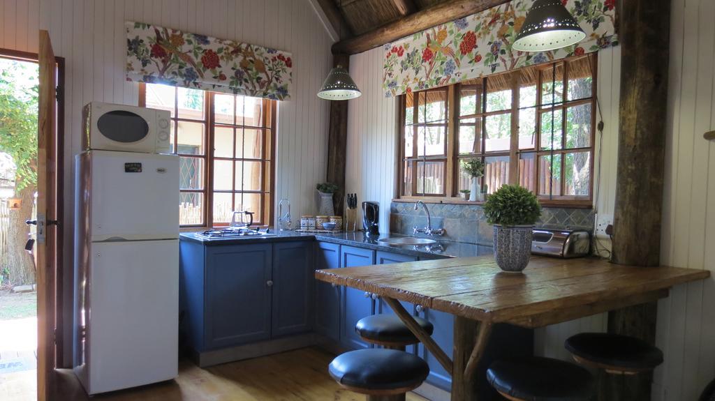 Ciara Guesthouse Pretoria-Noord Extérieur photo