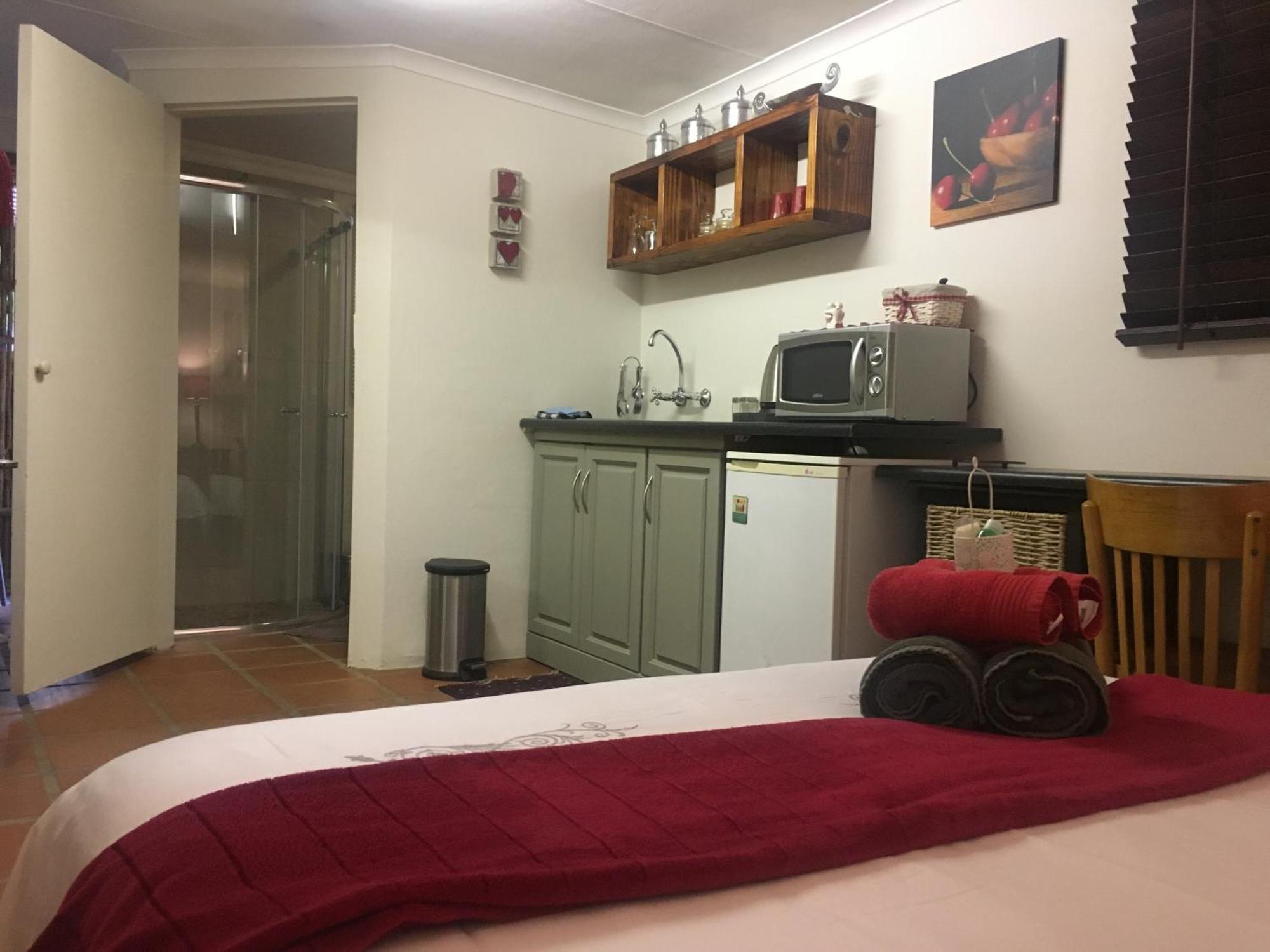 Ciara Guesthouse Pretoria-Noord Extérieur photo