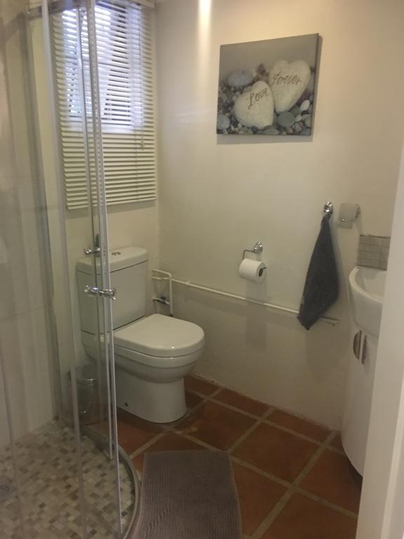 Ciara Guesthouse Pretoria-Noord Extérieur photo