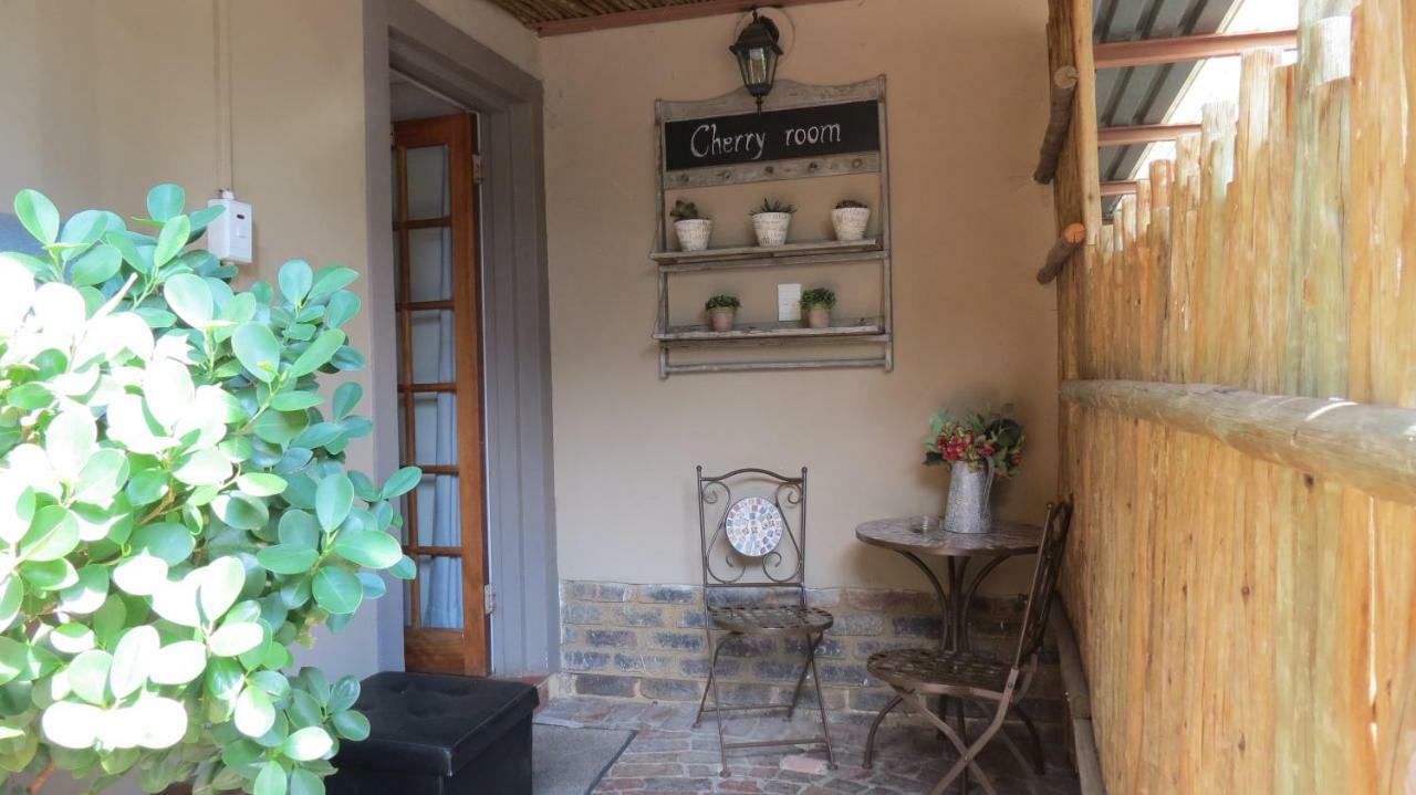 Ciara Guesthouse Pretoria-Noord Extérieur photo